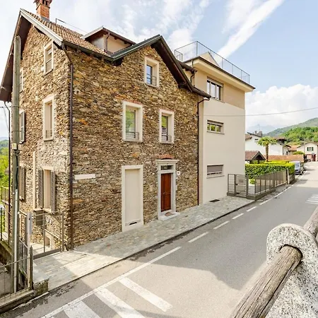 Vakantiehuis 360 Casa Panoramica Immersa Nel 150 Mq *