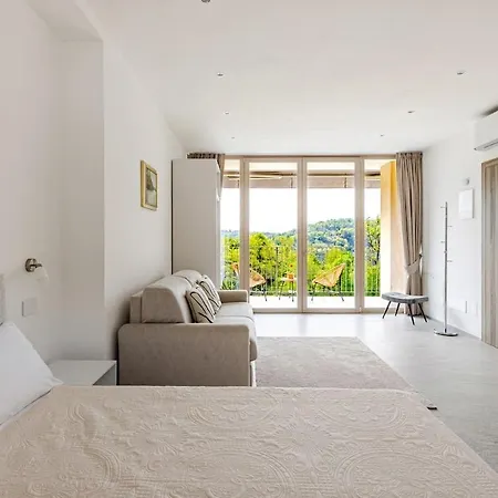 360 Casa Panoramica Immersa Nel 150 Mq Vakantiehuis